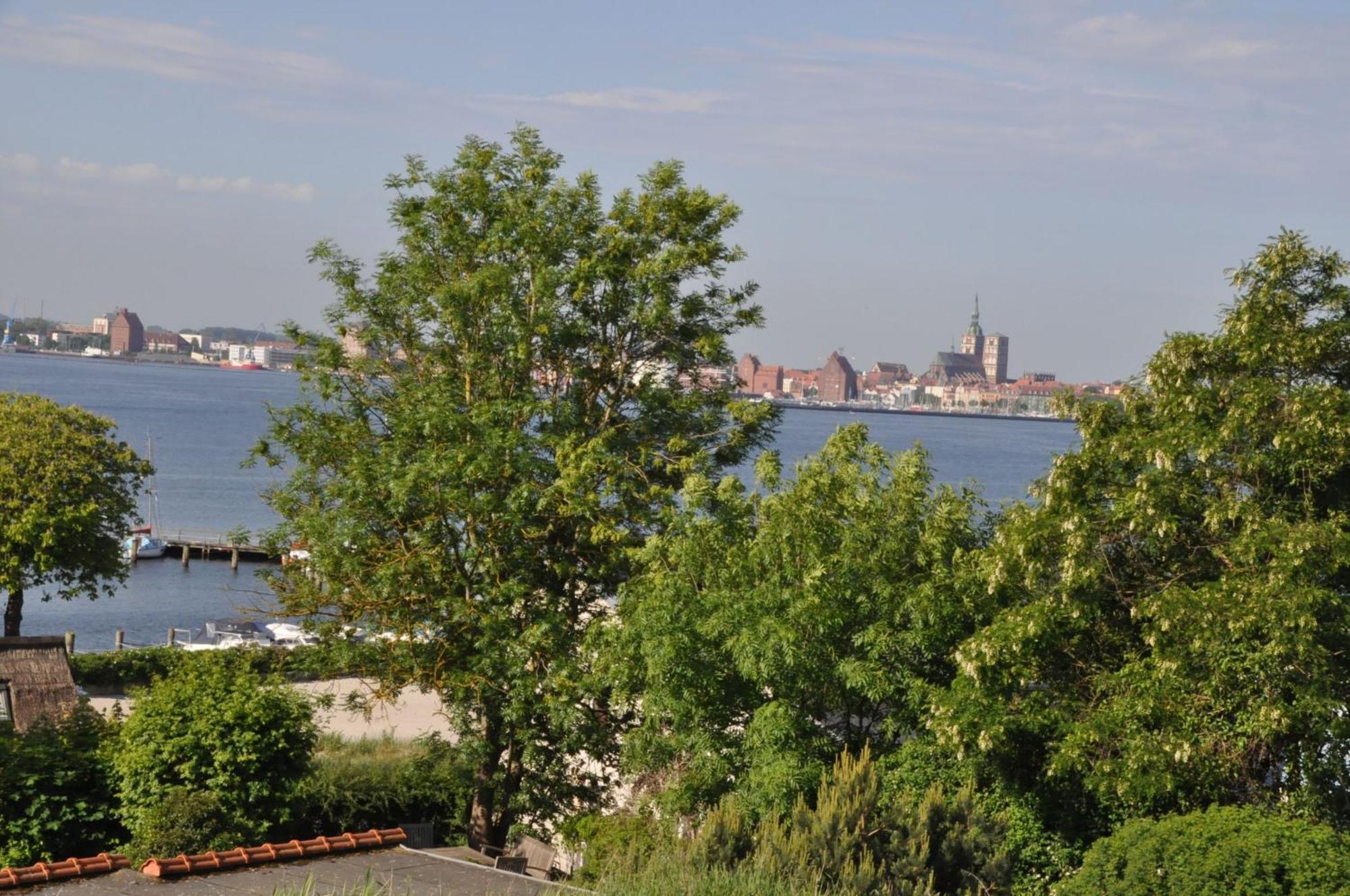 Ferienwohnung Sundueberblick - 150 Meter Zum Strand Altefähr エクステリア 写真
